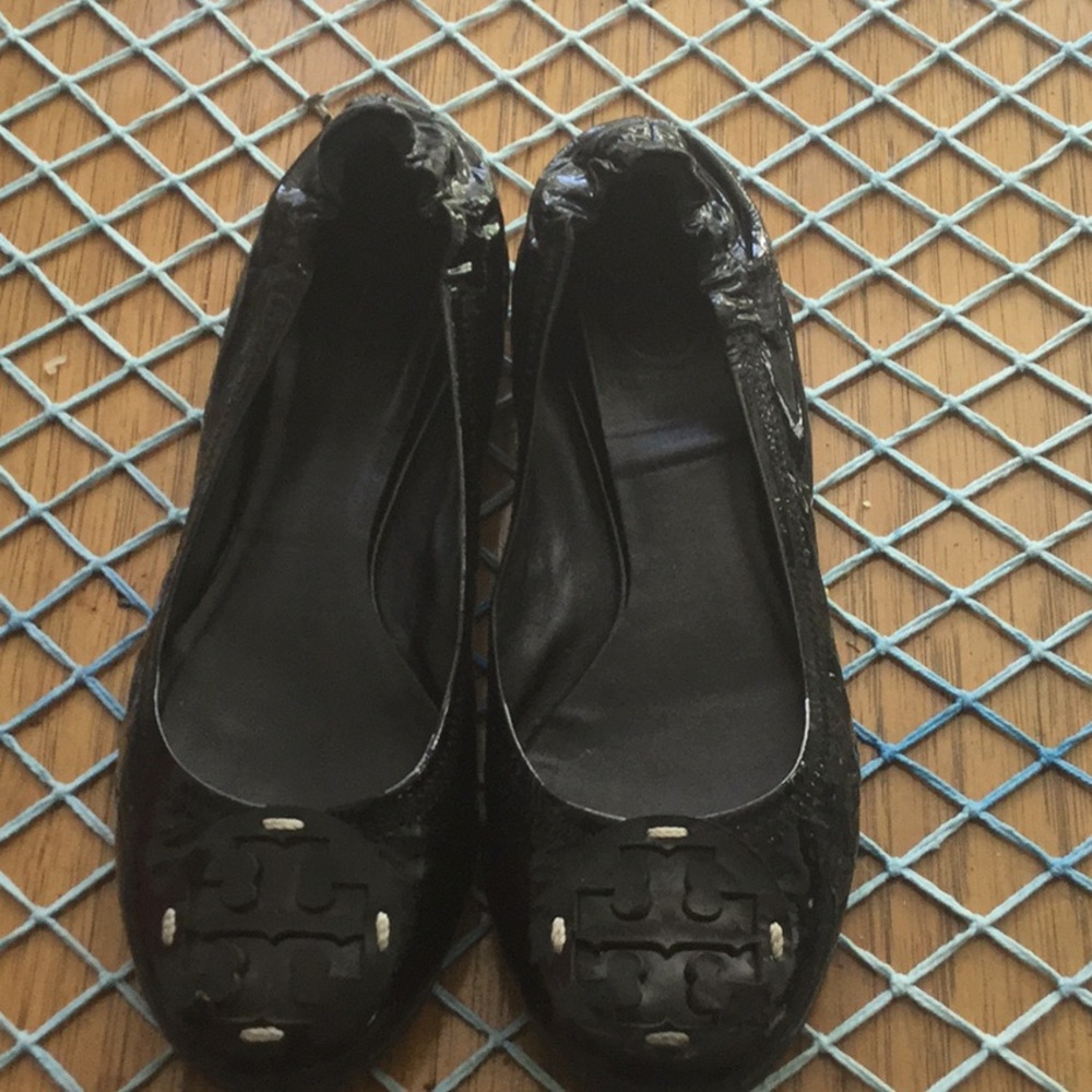 Black flats